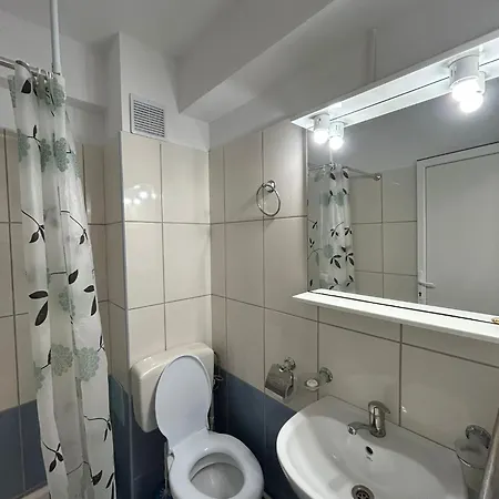 Miamar קוסטינסטי